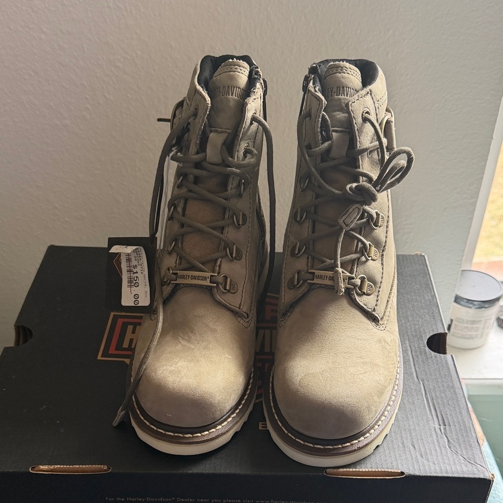 Harley-Davidson Beige Leather Boots